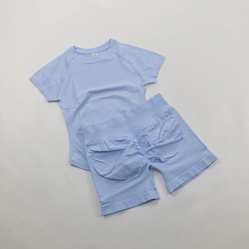 Seamless Yoga Set Fitted Workout Clothes Woman Gym Wear Short Sleeve Top Shirt Scrunch Booty Gym Shorts 2 Piece Sports Suits
