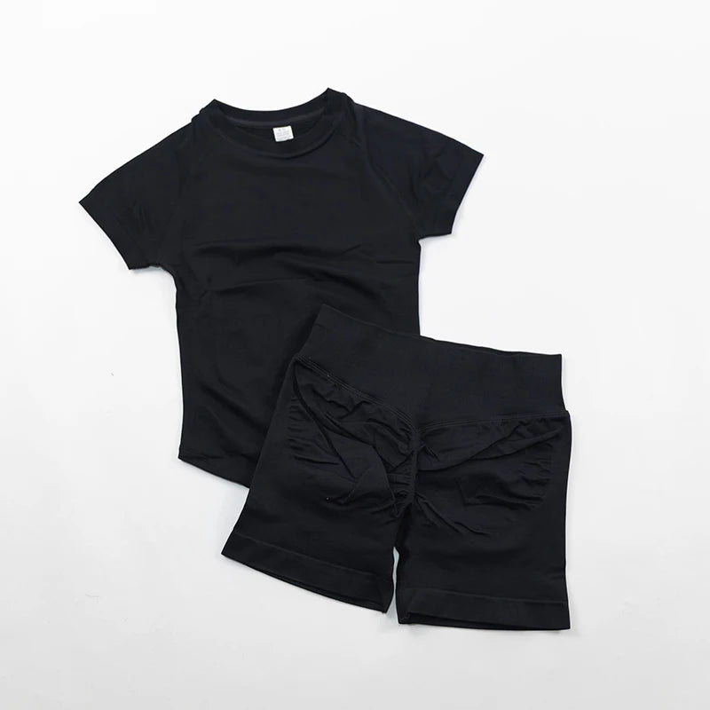 Seamless Yoga Set Fitted Workout Clothes Woman Gym Wear Short Sleeve Top Shirt Scrunch Booty Gym Shorts 2 Piece Sports Suits