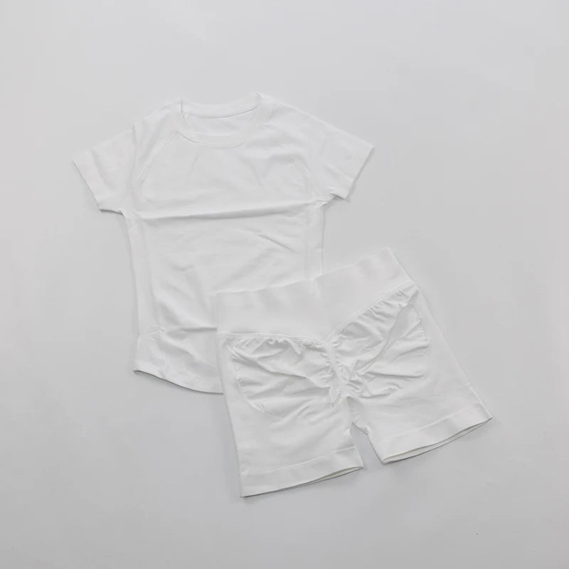 Seamless Yoga Set Fitted Workout Clothes Woman Gym Wear Short Sleeve Top Shirt Scrunch Booty Gym Shorts 2 Piece Sports Suits