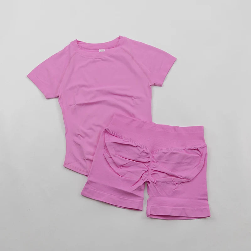 Seamless Yoga Set Fitted Workout Clothes Woman Gym Wear Short Sleeve Top Shirt Scrunch Booty Gym Shorts 2 Piece Sports Suits